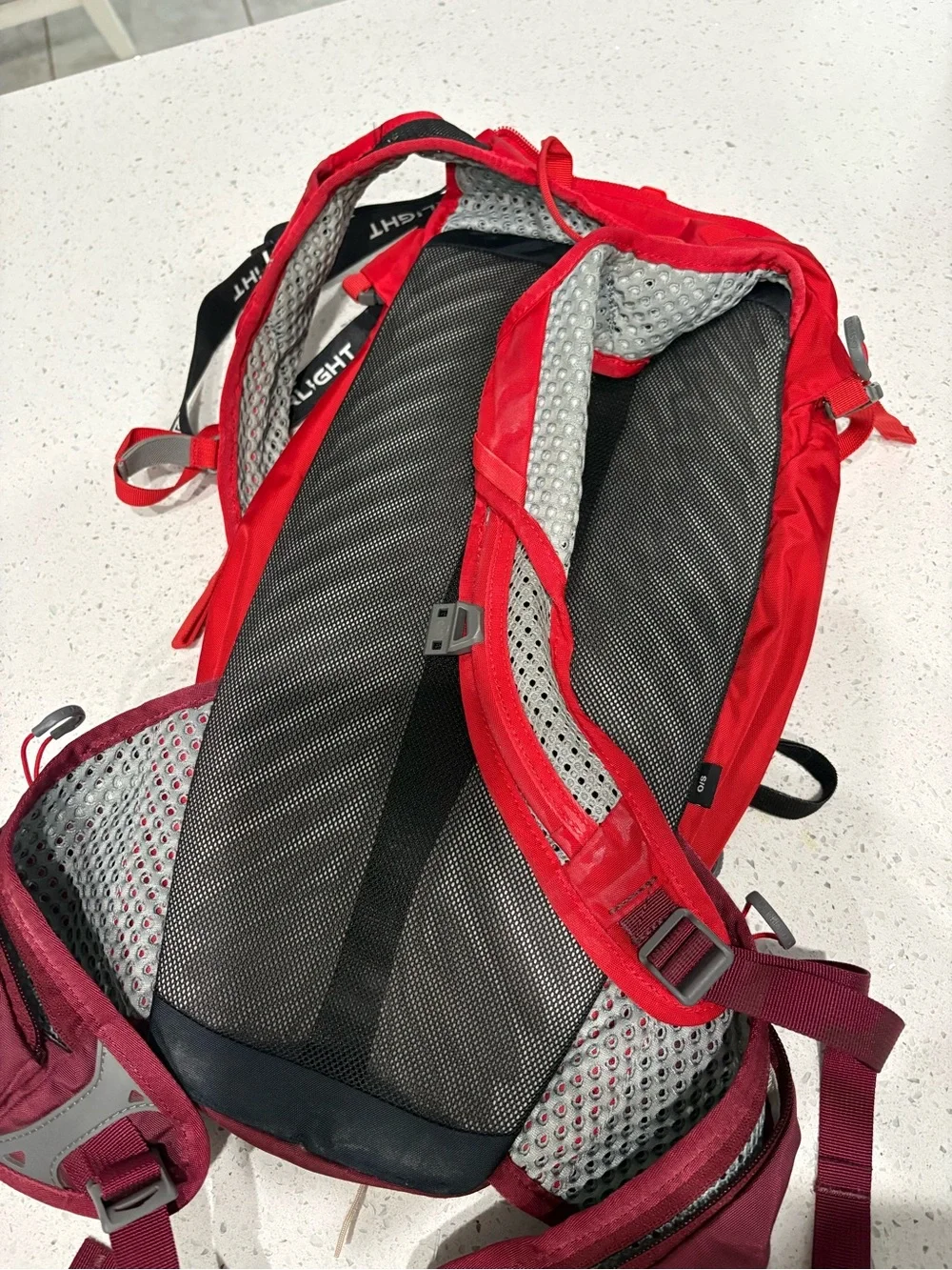 OSPREY compact daypack